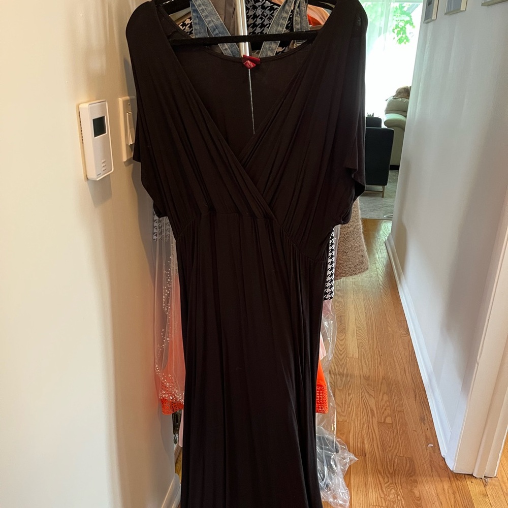 Black v-neck maxi dress with batwing sleeves